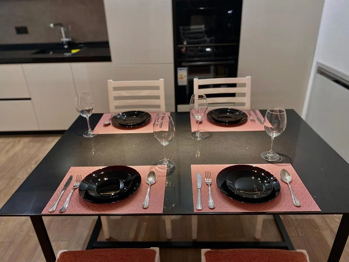 Lux Apartment 01 + Free Parking Tirana